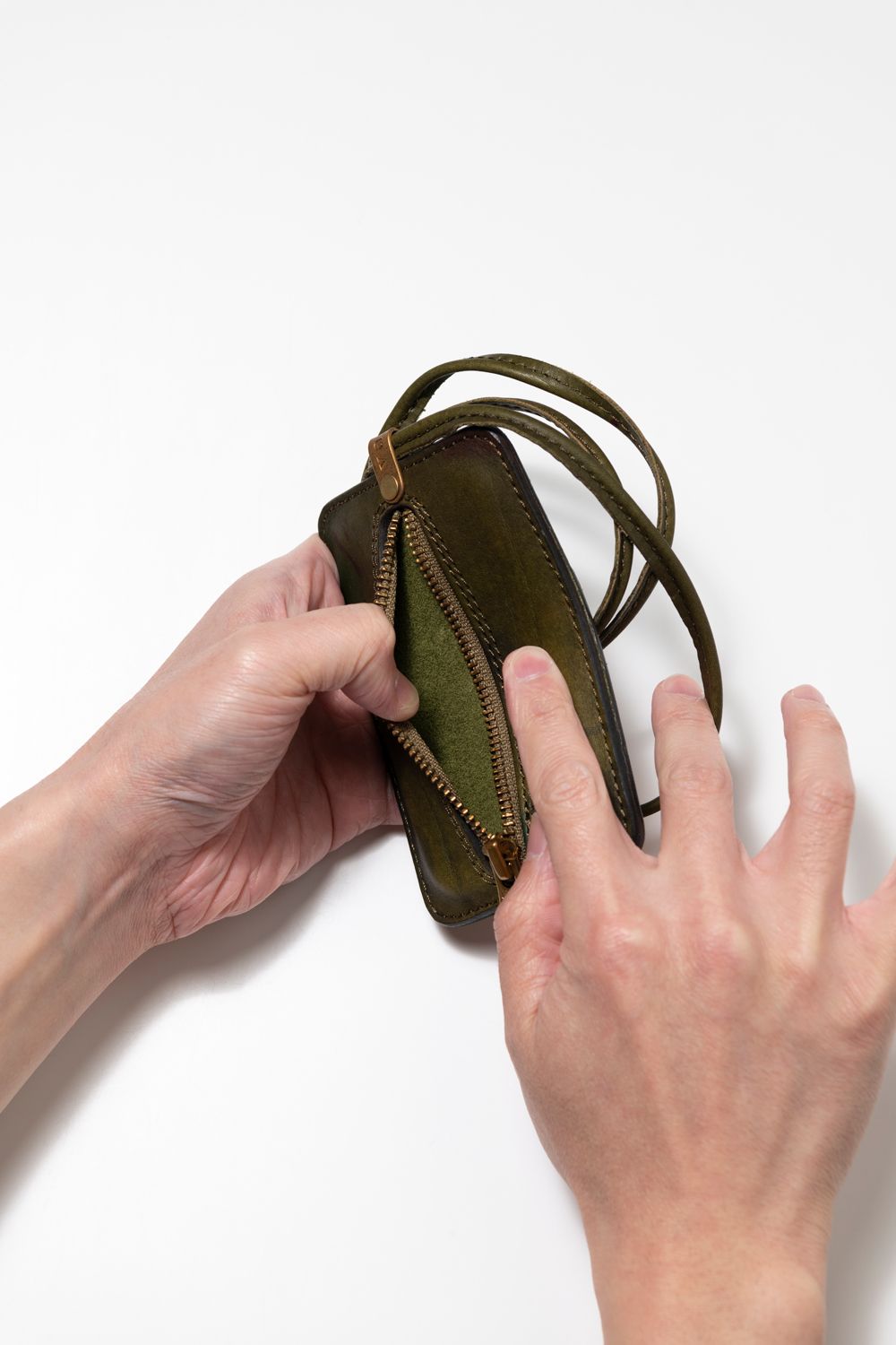 ペイントレザーネックウォレット [グリーン] / PAINT LEATHER NECK WALLET [GREEN]