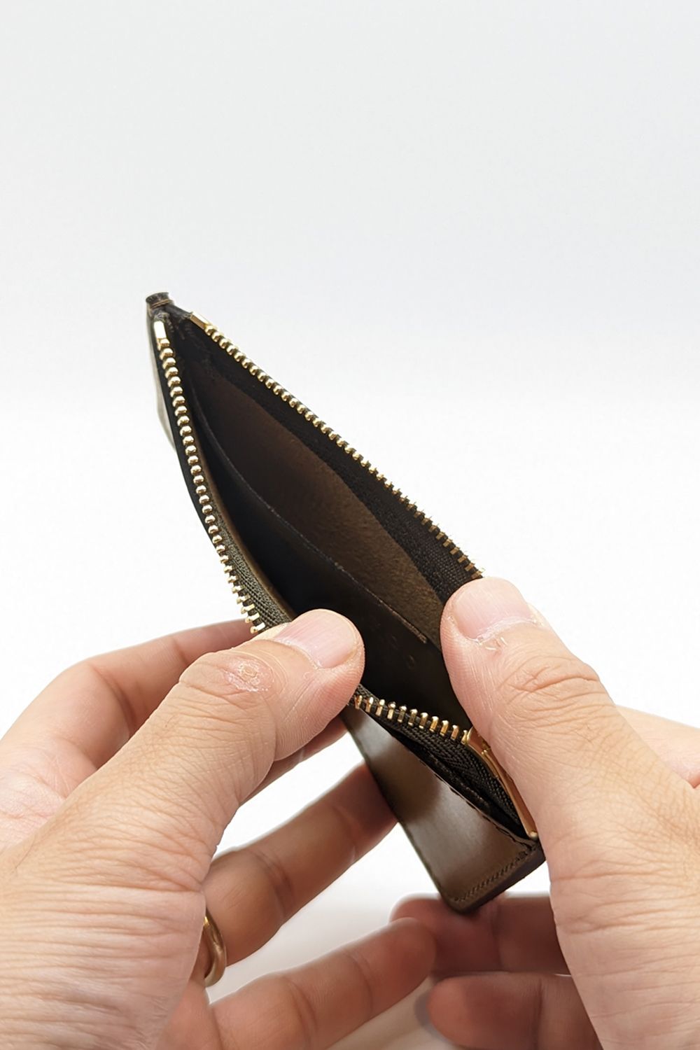 LEATHER NAVAL ZIP POCKET WALLET [VERDE] | ネイバル ジップポケットウォレット / オリーブ