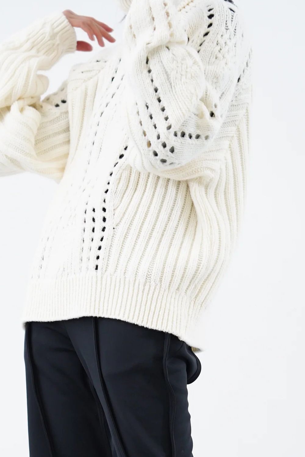【アーカイブ展 / 1.18まで】Allele Cable Sweater [ivory] - アレルケーブルセーター [アイボリー] / FW25KN05