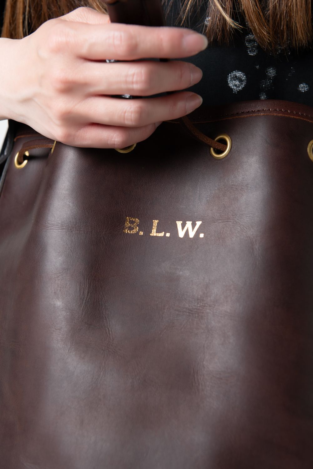 【ラスト1点 / 26SS】LEATHER WANDER PURSE BAG [BROWN] / レザーショルダーバッグ [ブラウン]