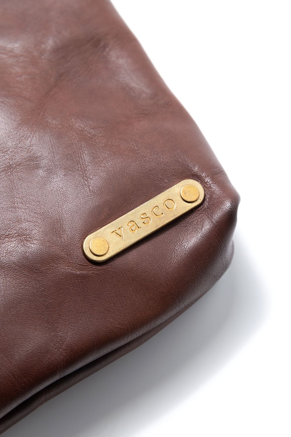 【26SS / 予約受付中】LEATHER TRAVEL PORCH [BROWN] | トラベルポーチ / ブラウン