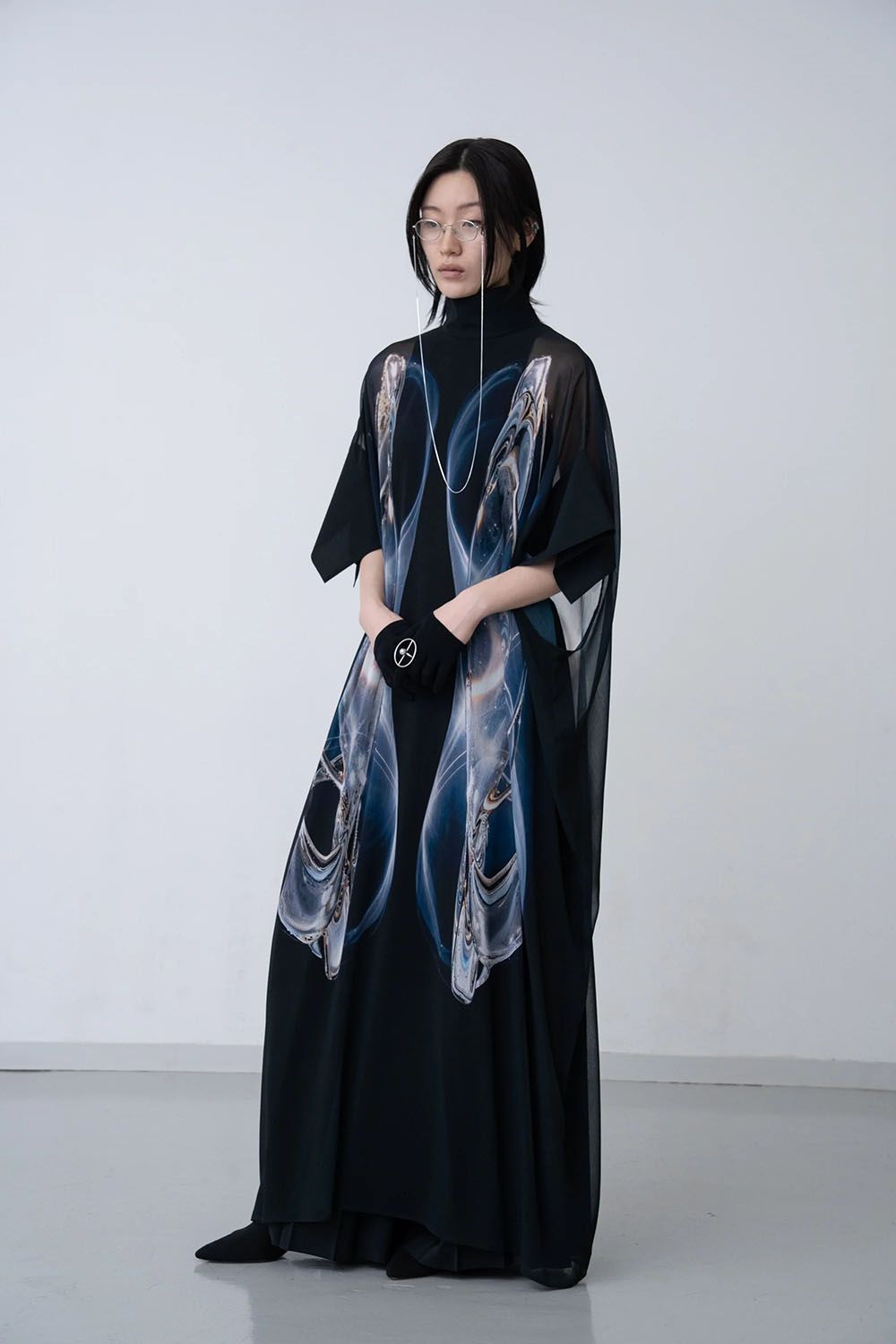 【26AW / 予約受付中】Sphere Sheer Robe [black] - スフィアシアーローブ [ブラック] / FW26RO01