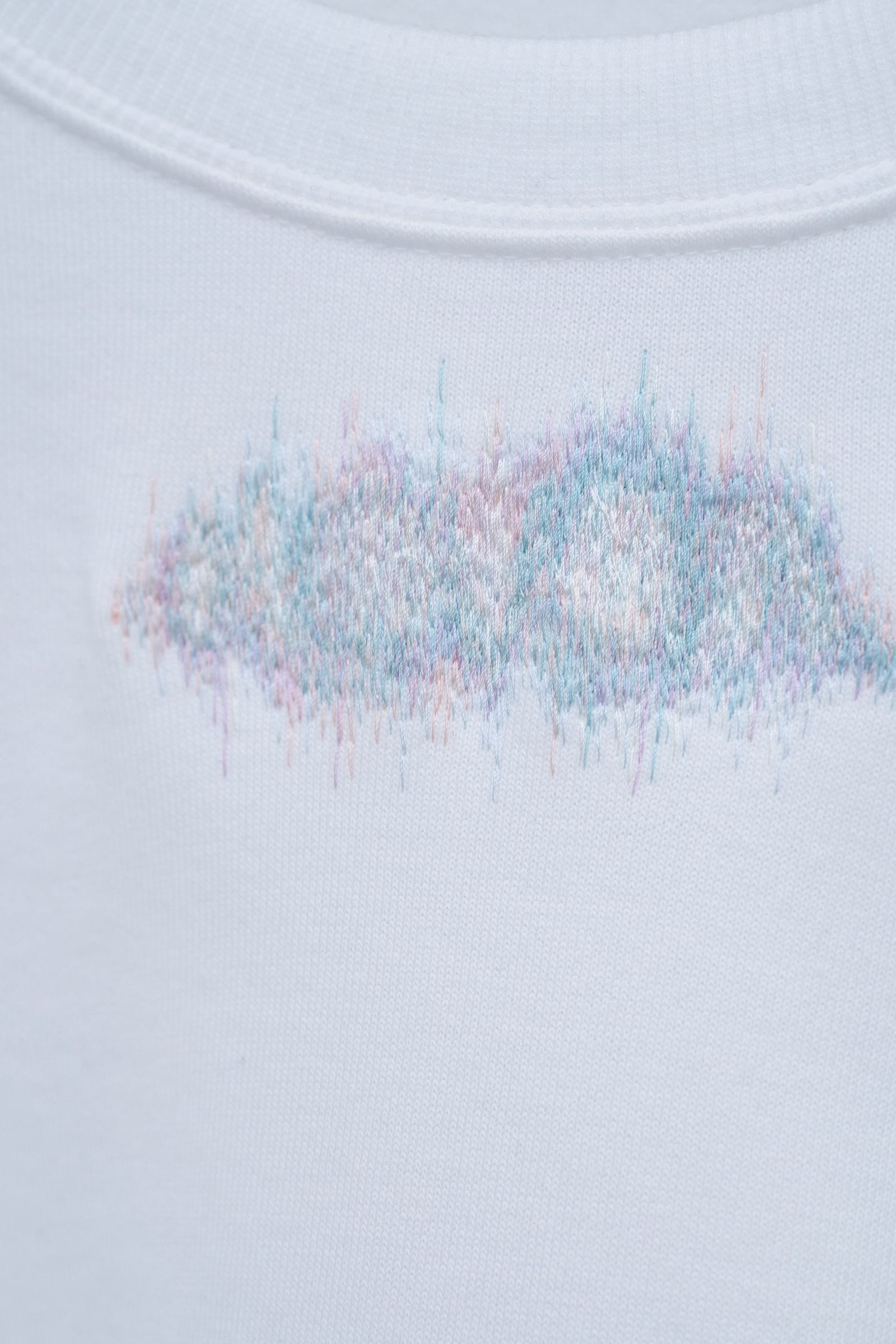 Winker Embroidery Sweat Shirt [white]