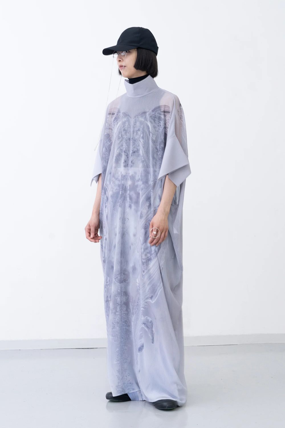 【26SS / 予約受付中】Phenomenal Sheer Robe [fog grey] - フェノメナルシアーローブ [フォググレー] / SS26RO01
