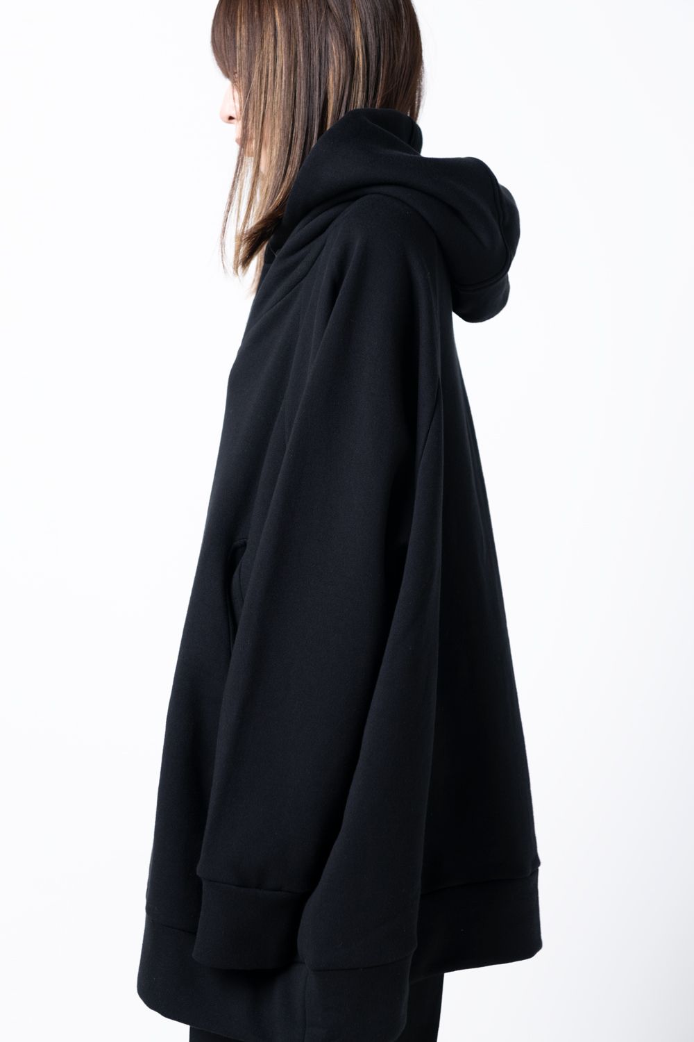【23AW】pullover hoody [BLACK] - プルオーバーフーディ [ブラック] / vuy-a23-k05