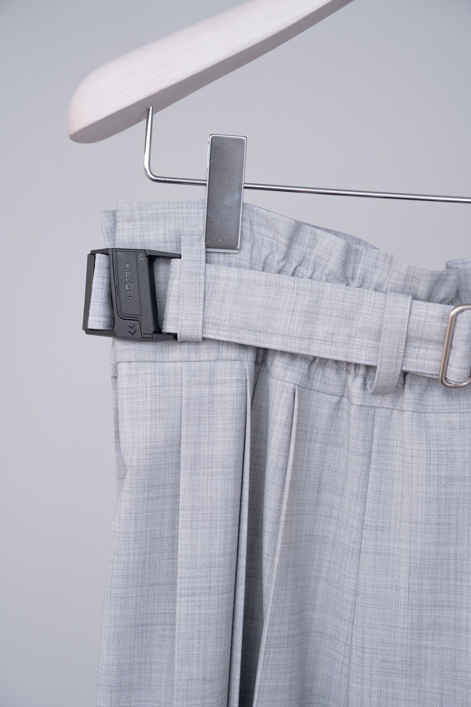 Hak Pleats Pants U [grey]