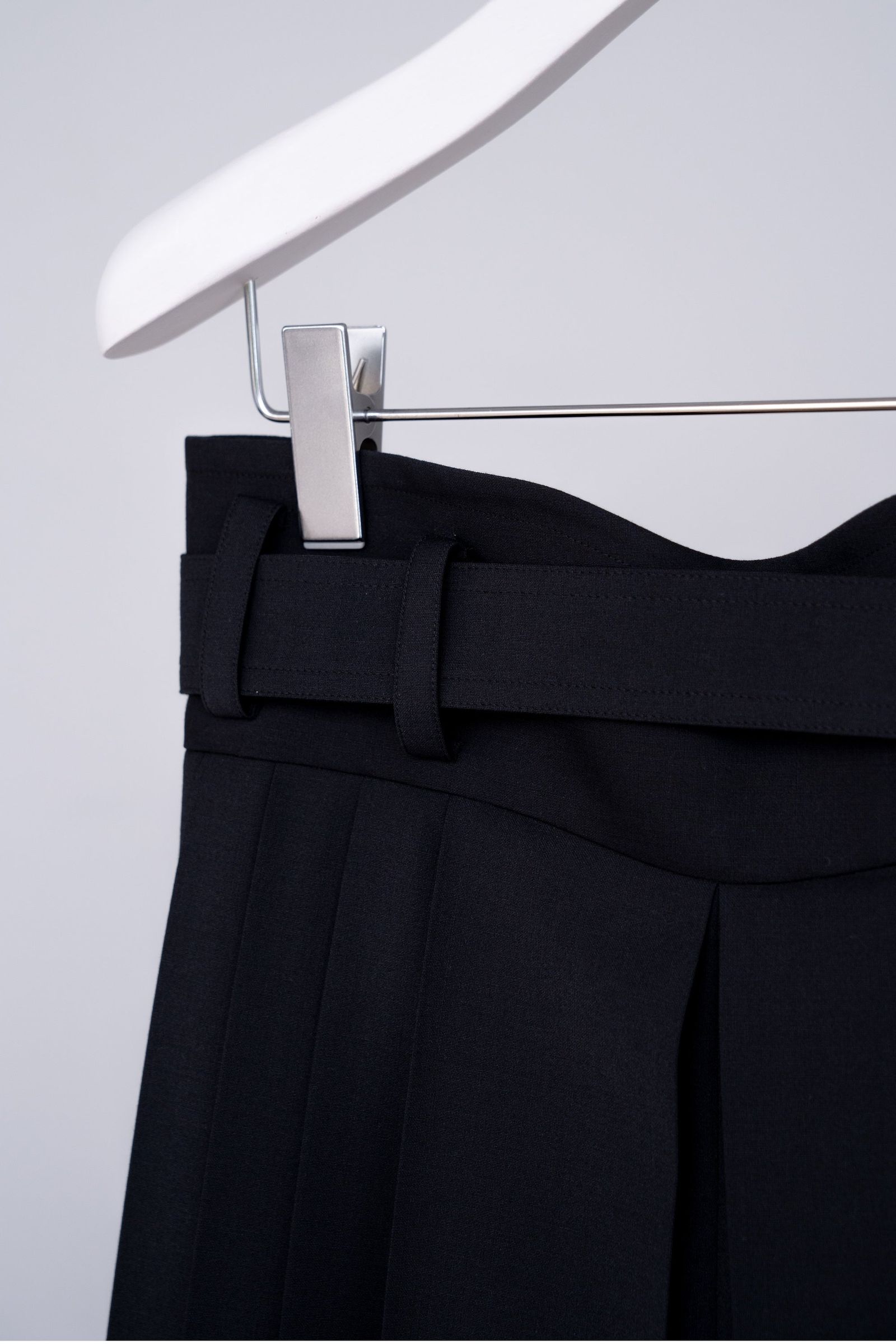 Hak Pleats Pants U [black]