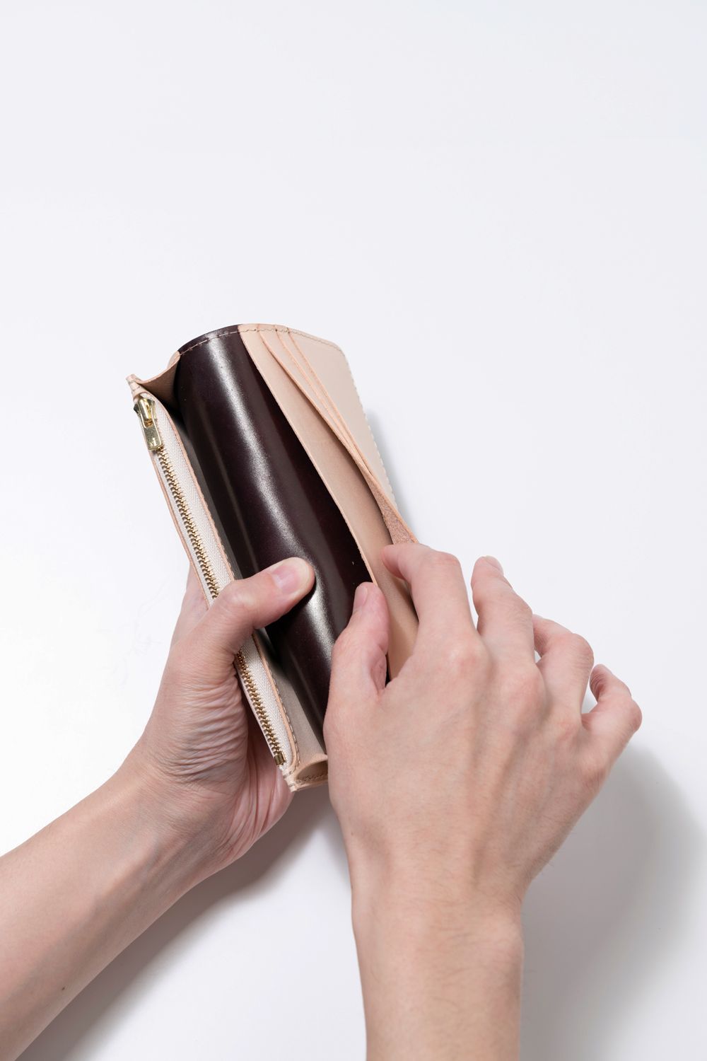 【25SS予約商品】シェルコードバンロングウォレット [バックスキンウイスキー] / LEATHER GARRISON LONG WALLET [BACKSKIN-WHYSKY]