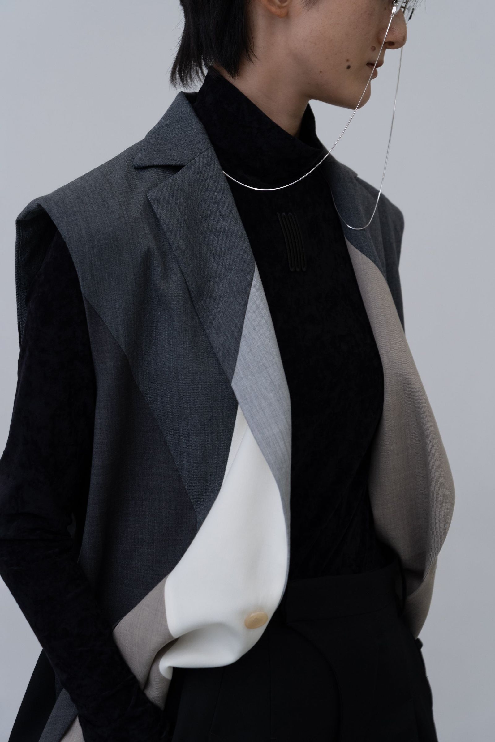 Winker Sleeveless Jacket [black-m]