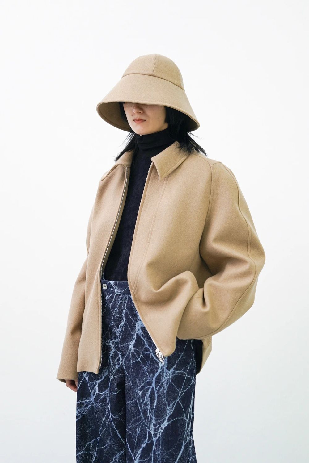 【アーカイブ展 / 1.18まで】Melket [camel] - メルケット [キャメル] / FW25OU02