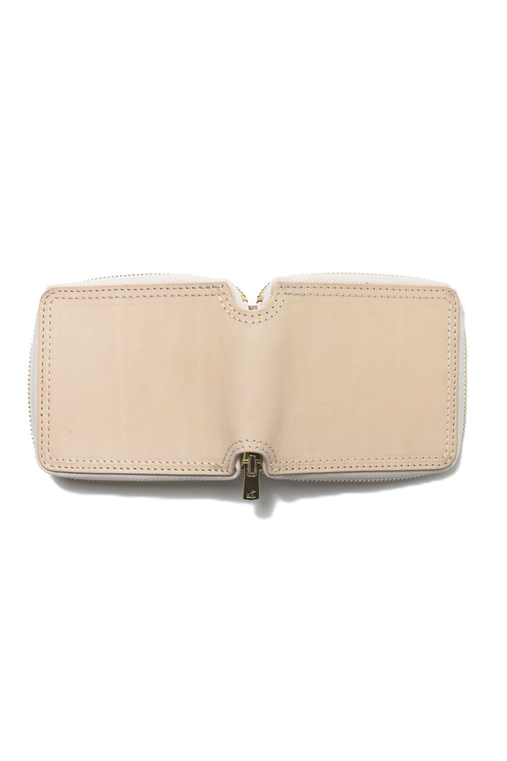 【25SS予約受付中｜12/17まで】レザーボヤージュラウンドジップショートウォレット [ベージュ] / LEATHER VOYAGE ROUND ZIP SHORT WALLET [SAND]