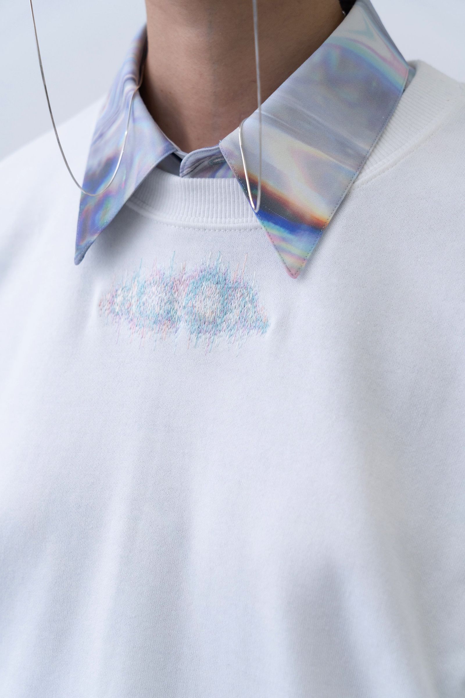 Winker Embroidery Sweat Shirt [white]