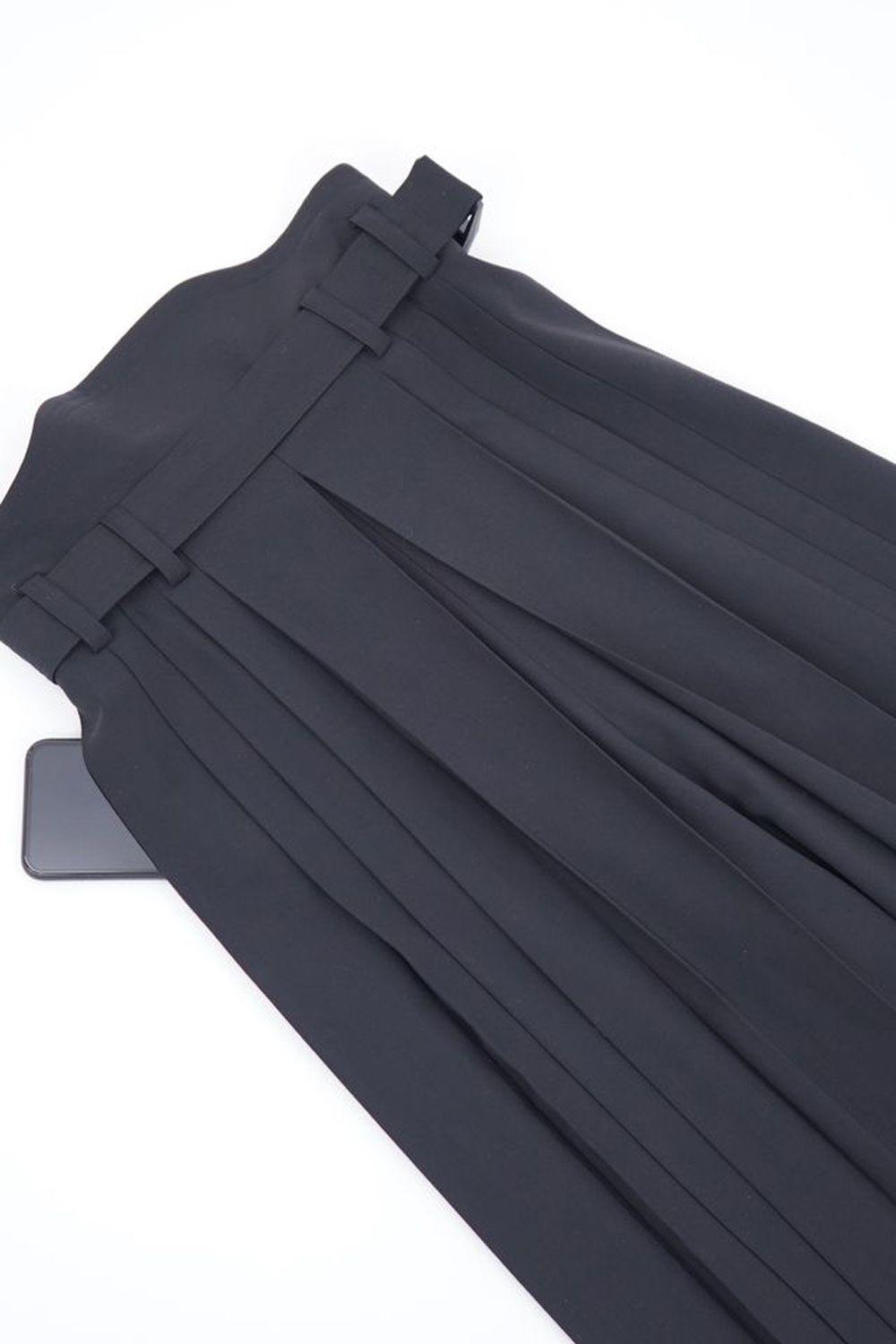 HATRA - 【予約商品 / 24SS】Hak Pleats Pants [black] - ハカマ