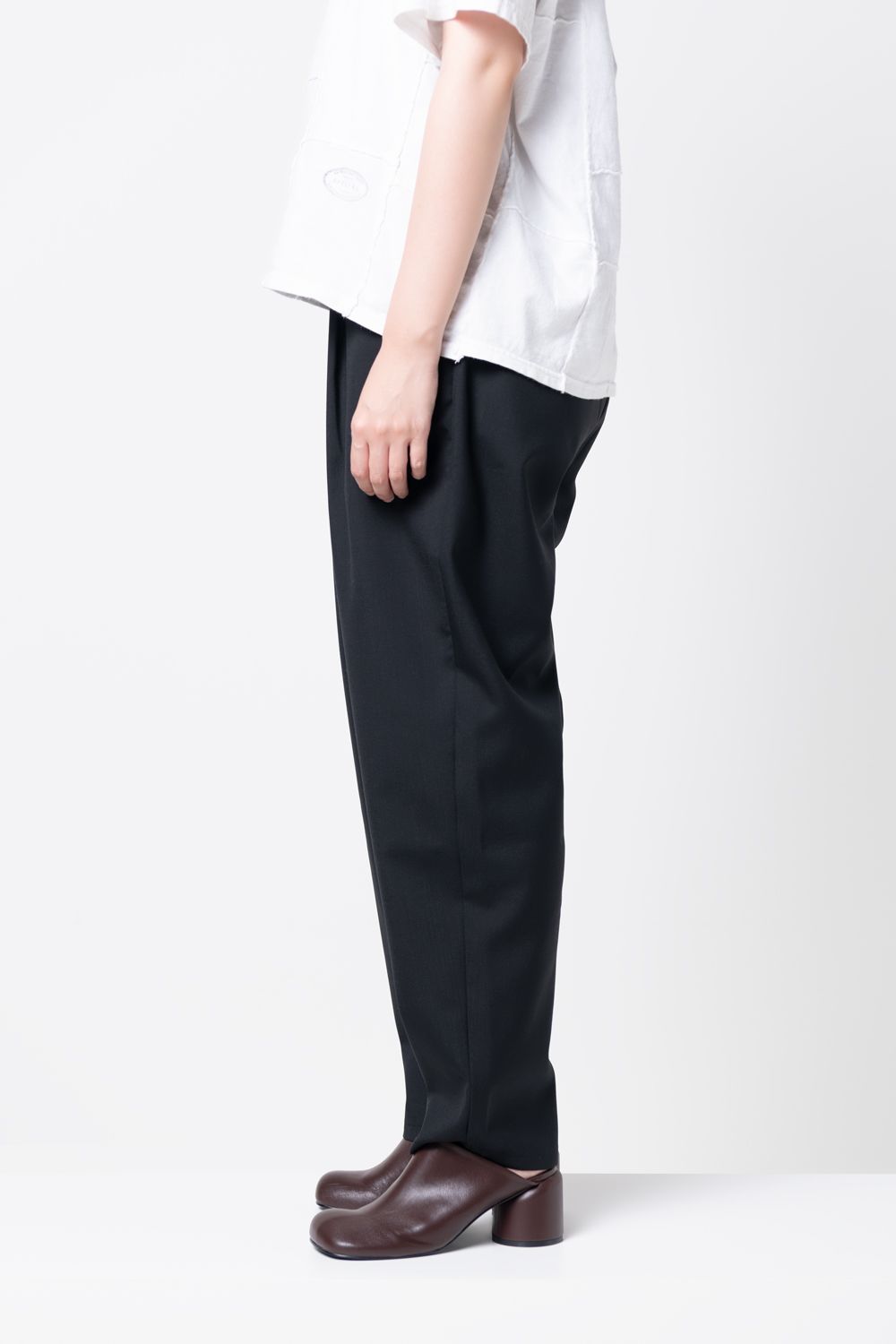 【ラスト1点 / 23AW】narrow tapered pants [BLACK] - ナローテーパードパンツ [ブラック] / vu-a23-p12