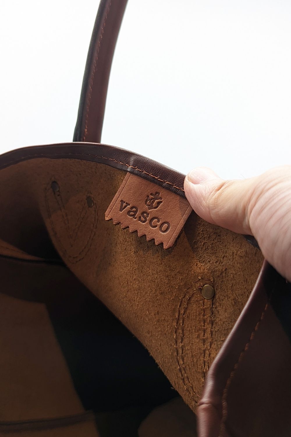 【25SS予約受付中｜12/17まで】LEATHER OLD TOTE BAG - MIDIUM [CAMEL] | トートバッグ (ミディアム) / キャメル