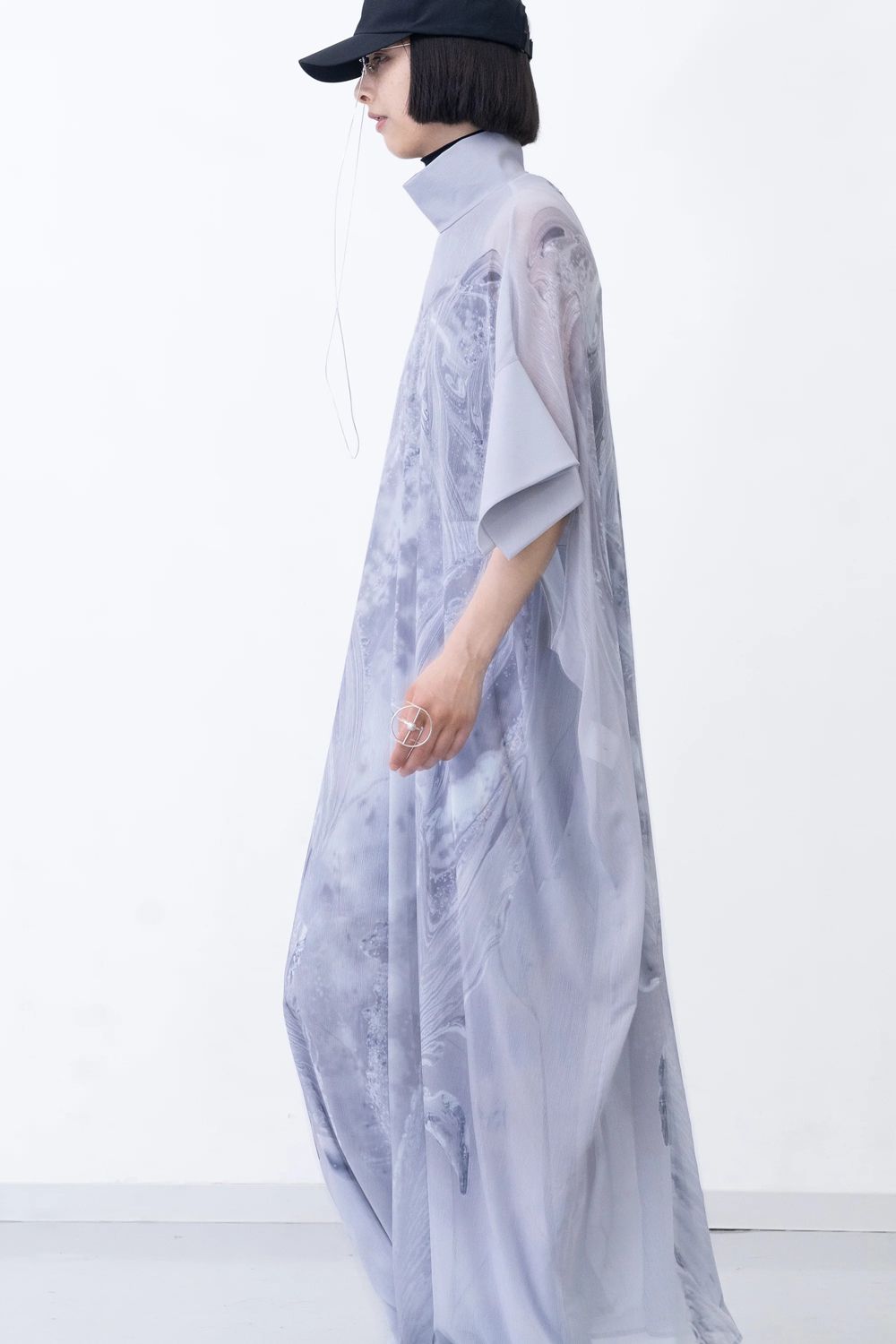 【26SS / 予約受付中】Phenomenal Sheer Robe [fog grey] - フェノメナルシアーローブ [フォググレー] / SS26RO01