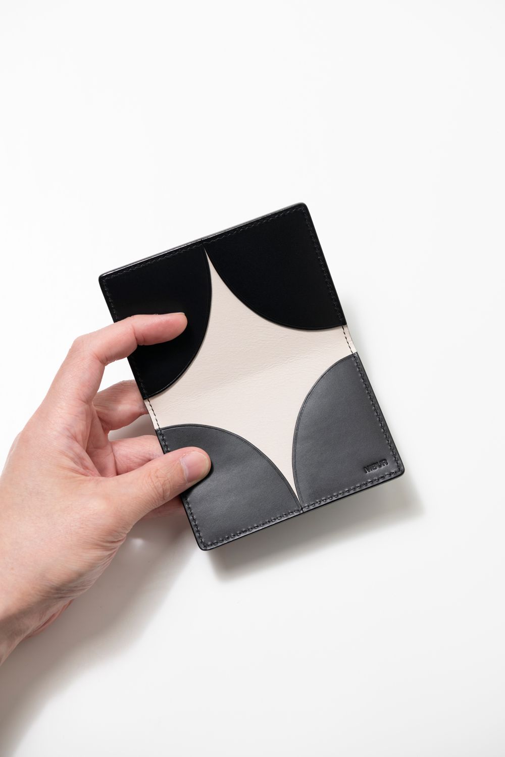 STARRY - Card case [BLACK]｜ご縁が広がる名刺入れ / ブラック