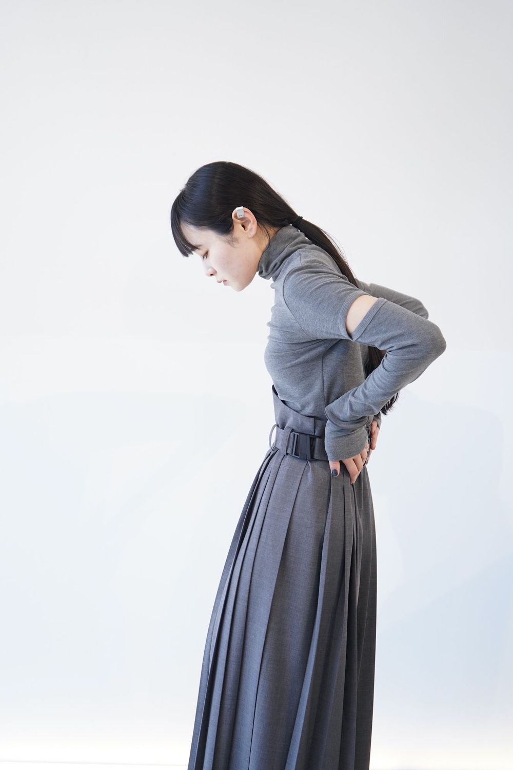 HATRA - 【22AW】Hak Pleats Pants [grey] - ハカマプリーツパンツ