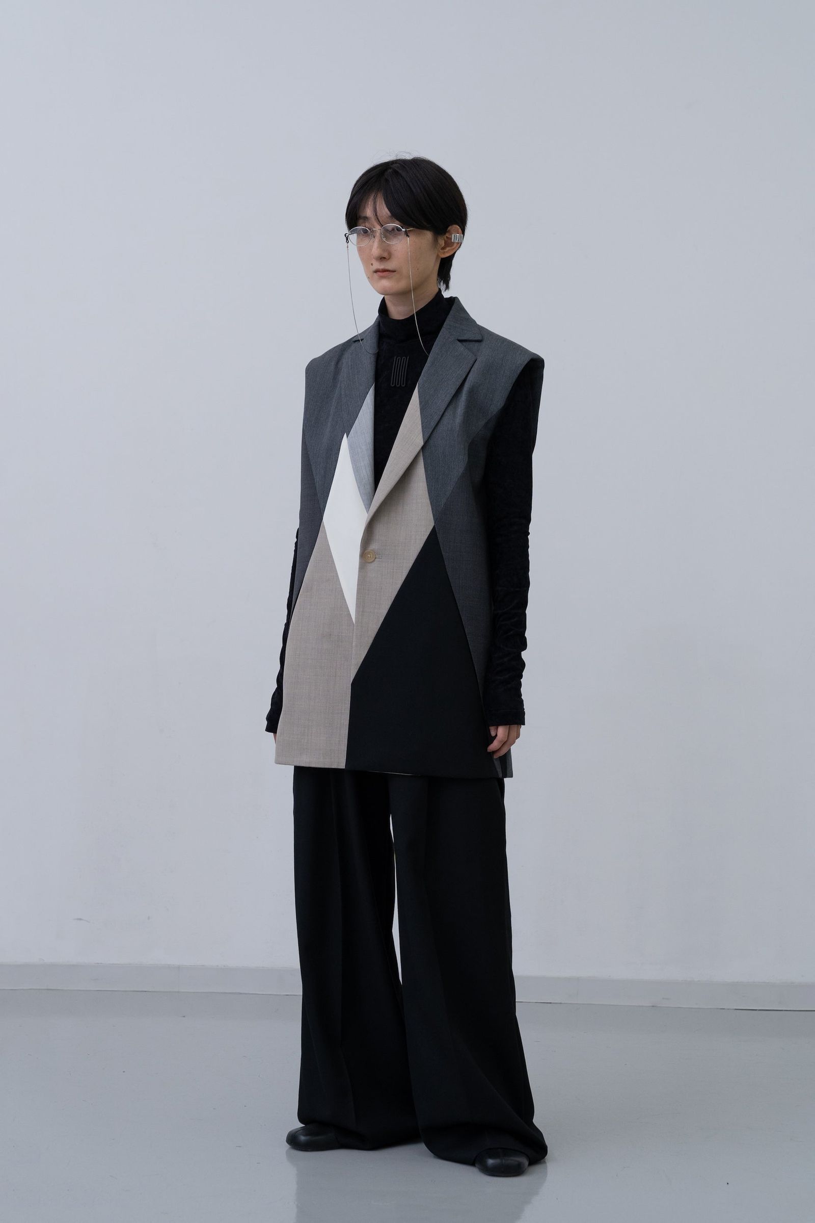 Winker Sleeveless Jacket [black-m]