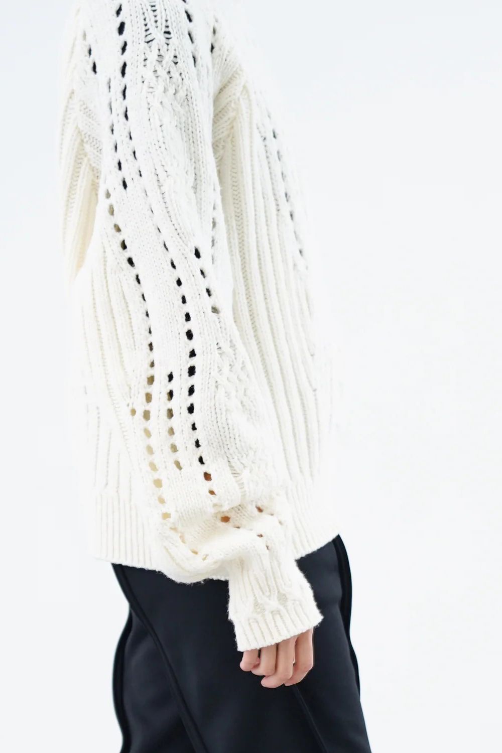【アーカイブ展 / 1.18まで】Allele Cable Sweater [ivory] - アレルケーブルセーター [アイボリー] / FW25KN05