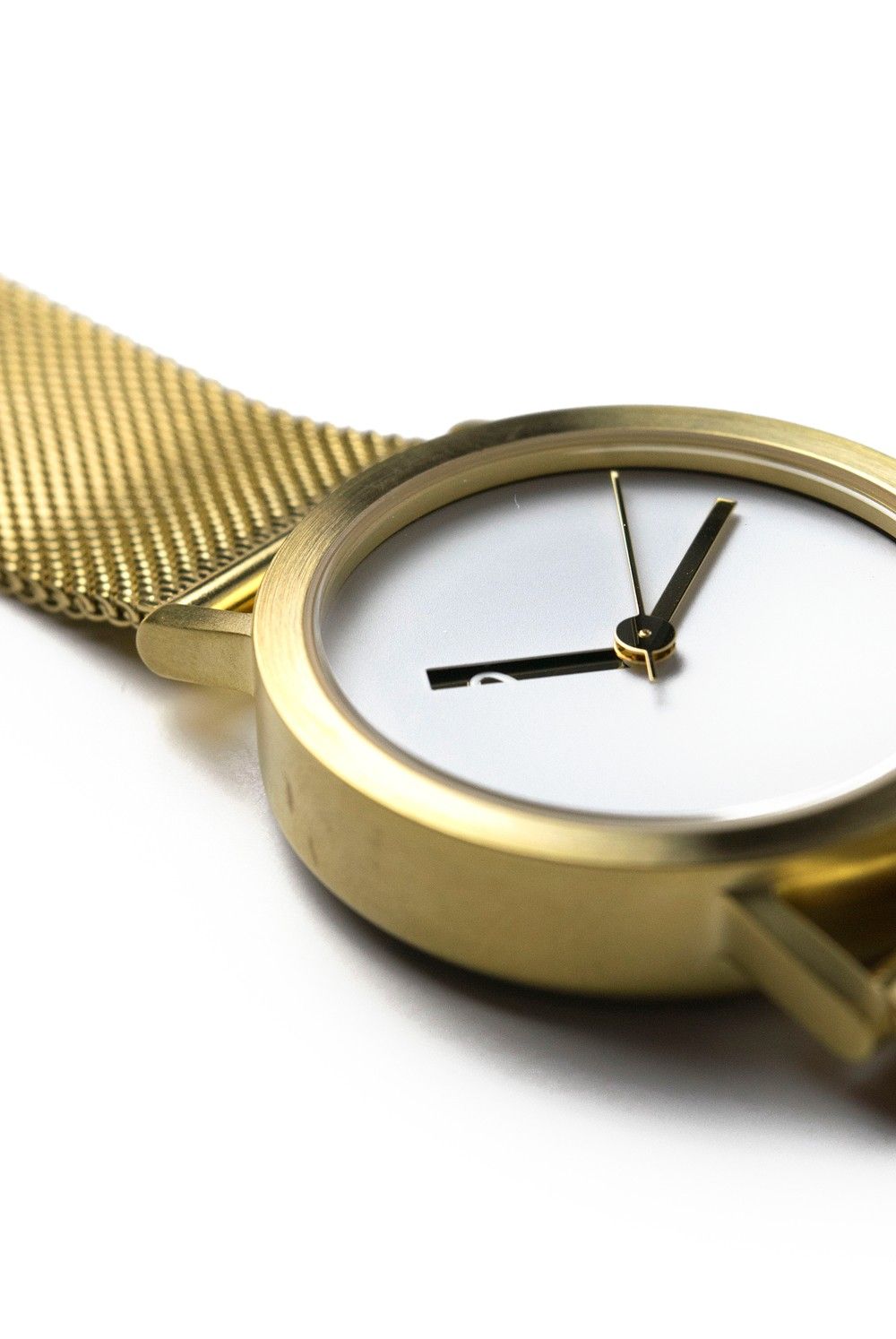 エクストラノーマル / EXTRA NORMAL - GOLD WHITE DIAL [32mm]