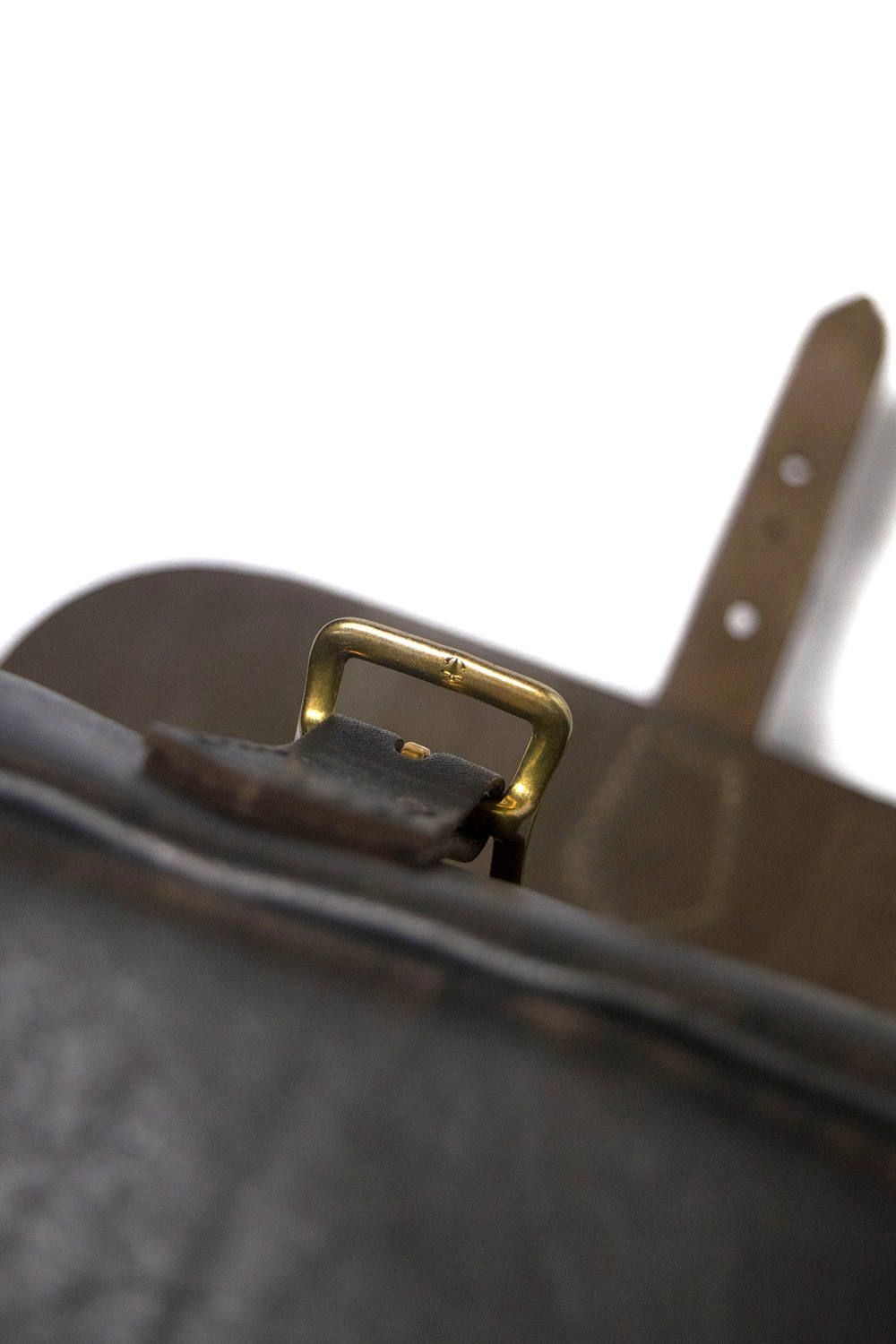 【25SS予約商品】LEATHER POSTMAN MINI SHOULDER BAG [BLACK] | ミニ ショルダーバッグ / ブラック