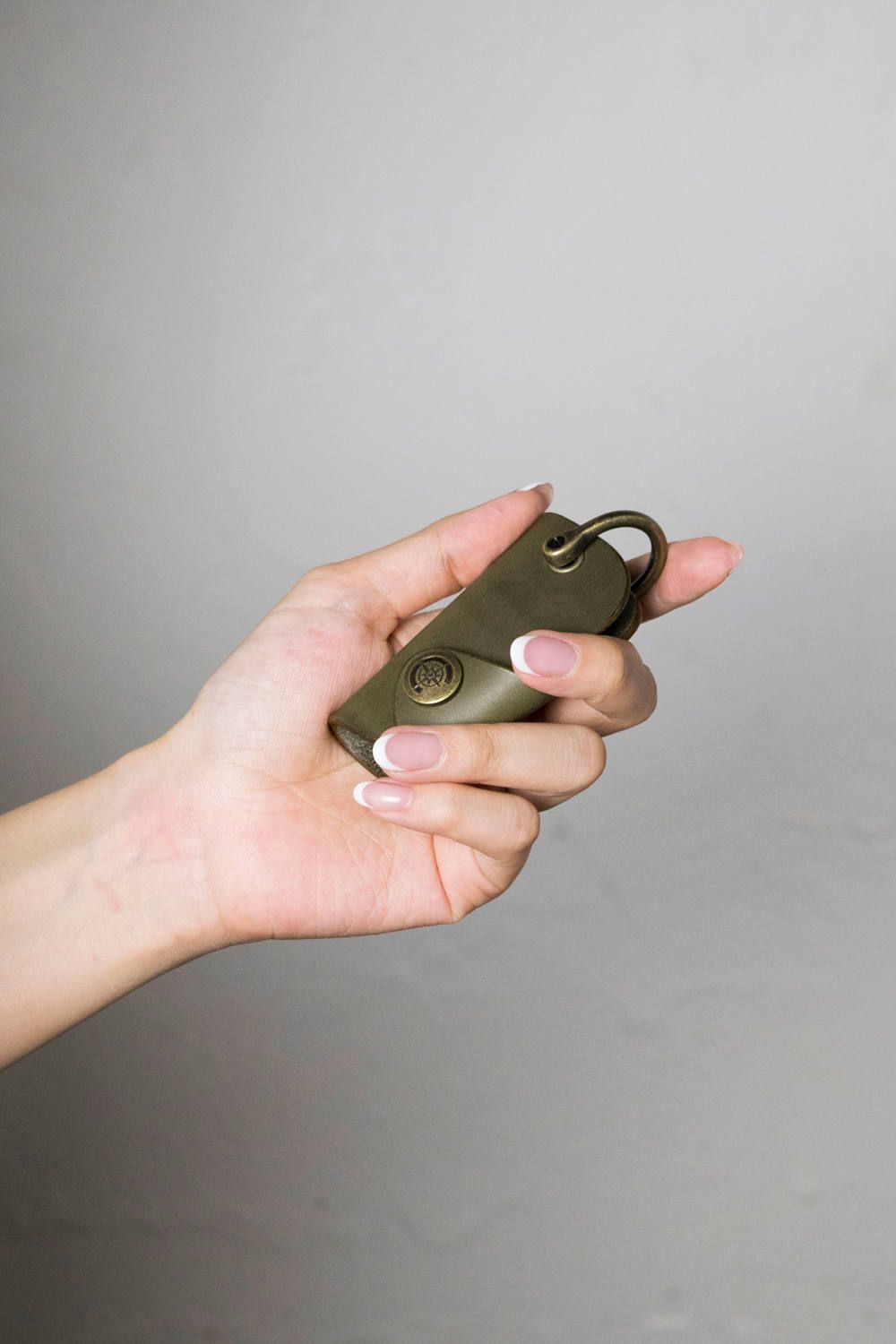ボタンフックキーケース S [カーキ] / Button Hook Key Case [KHAKI]