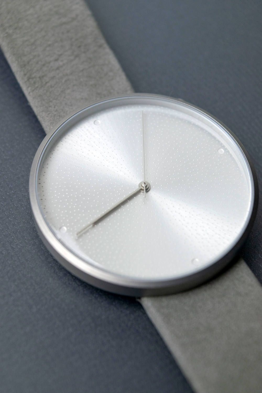 LIGHT MIST - GREY NUBUCK [38mm]