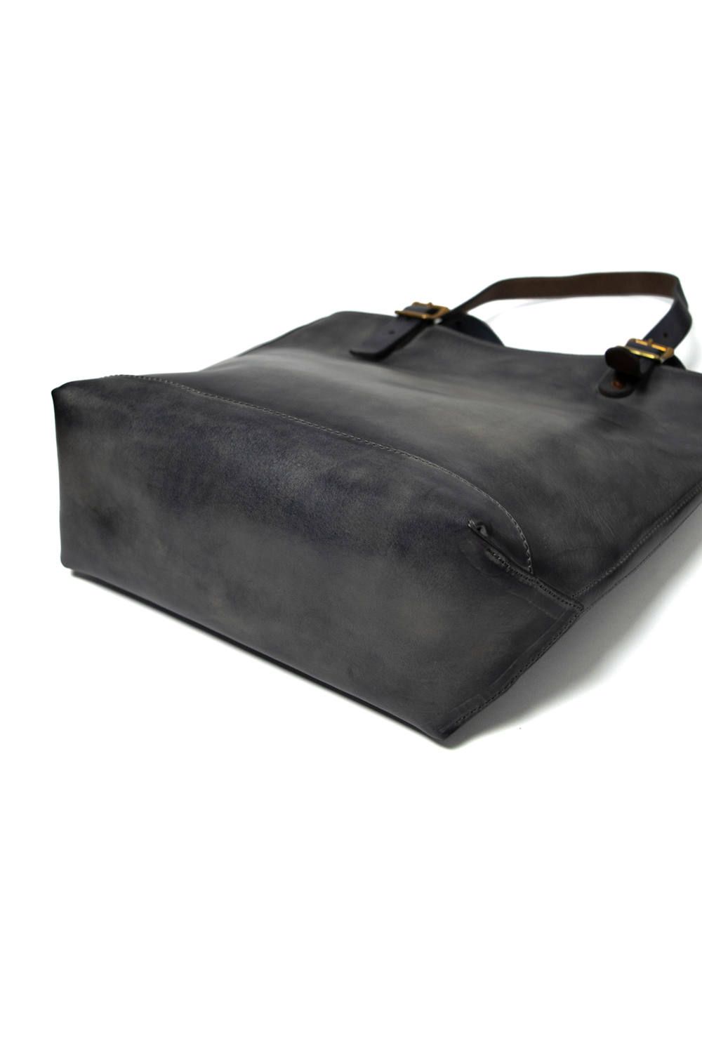 【25SS予約受付中｜12/17まで】レザートラベルトートバッグ - ハイト [グレー] / LEATHER TRAVEL TOTE BAG - HEIGHT [GRAY]