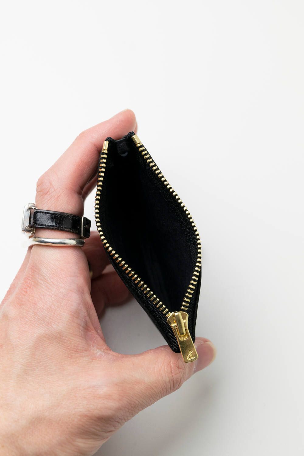 レザーネイバルジップケース [ブラック] / LEATHER NAVAL ZIP CASE [NERO]