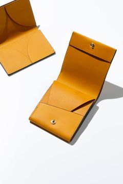 LERAY BF - Short wallet [YELLOW] / ルレイビーエフ - 二つ折り財布 [イエロー]