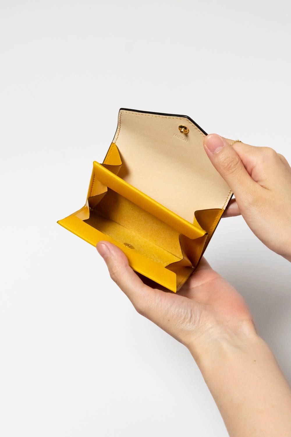 ENVY CP - Card & coin case [YELLOW] / エンヴィー シーピー - 封筒型カード&コインケース [イエロー]