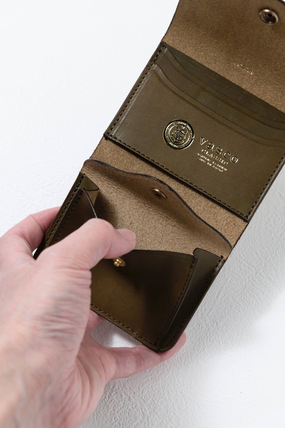 【25SS予約受付中｜12/17まで】レザーネイバルポケットウォレット [オリーブ] / LEATHER NAVAL POCKET WALLET [VERDE]