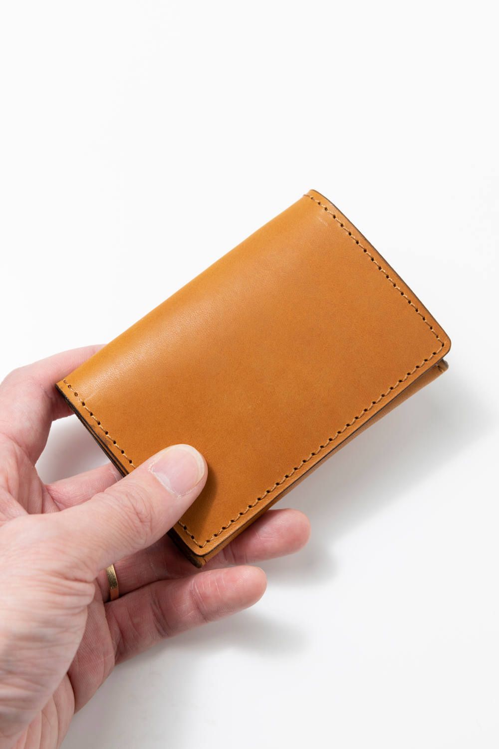 レザーカードケース [キャメル] / LEATHER CARD CASE [MEAL]