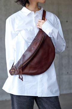 【25SS予約商品】LEATHER WAIST BAG [BROWN] | ウエストバッグ / ブラウン