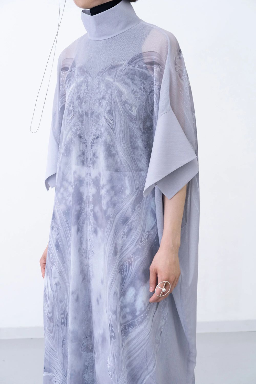 【26SS / 予約受付中】Phenomenal Sheer Robe [fog grey] - フェノメナルシアーローブ [フォググレー] / SS26RO01