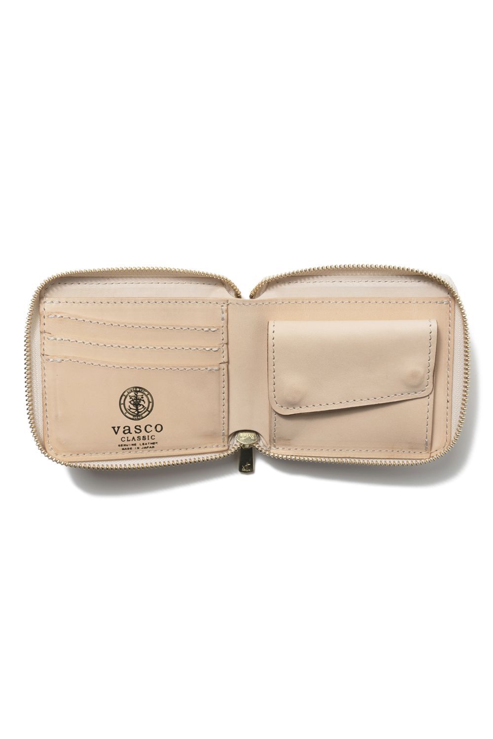 【25SS予約受付中｜12/17まで】レザーボヤージュラウンドジップショートウォレット [ベージュ] / LEATHER VOYAGE ROUND ZIP SHORT WALLET [SAND]