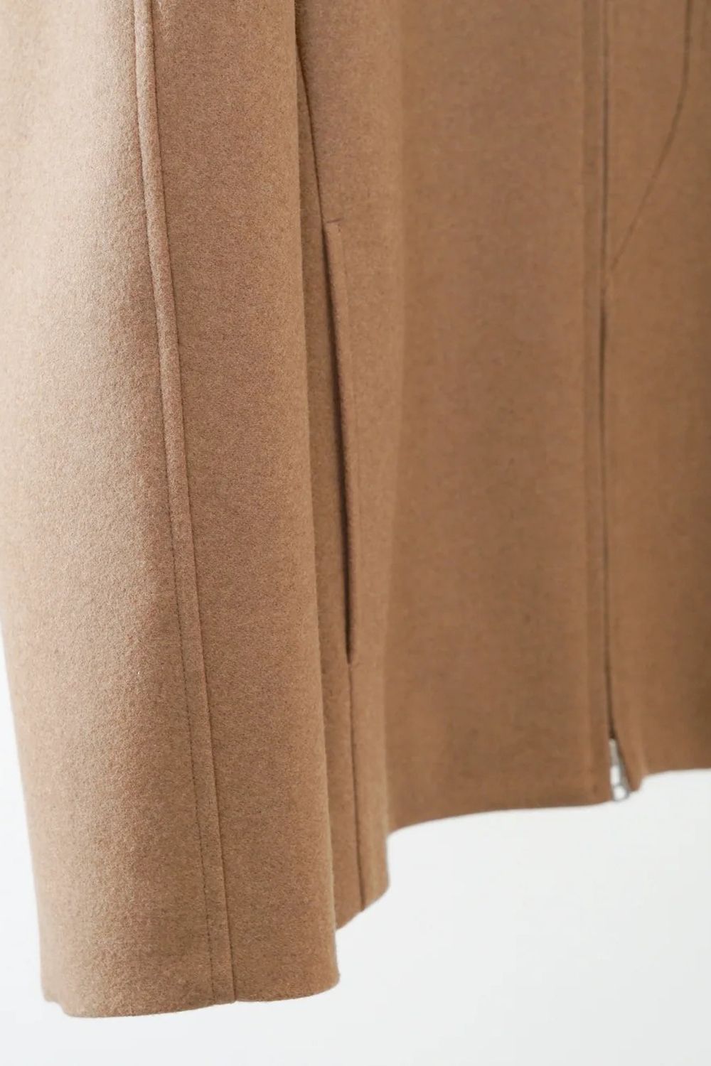 【アーカイブ展 / 1.18まで】Melket [camel] - メルケット [キャメル] / FW25OU02