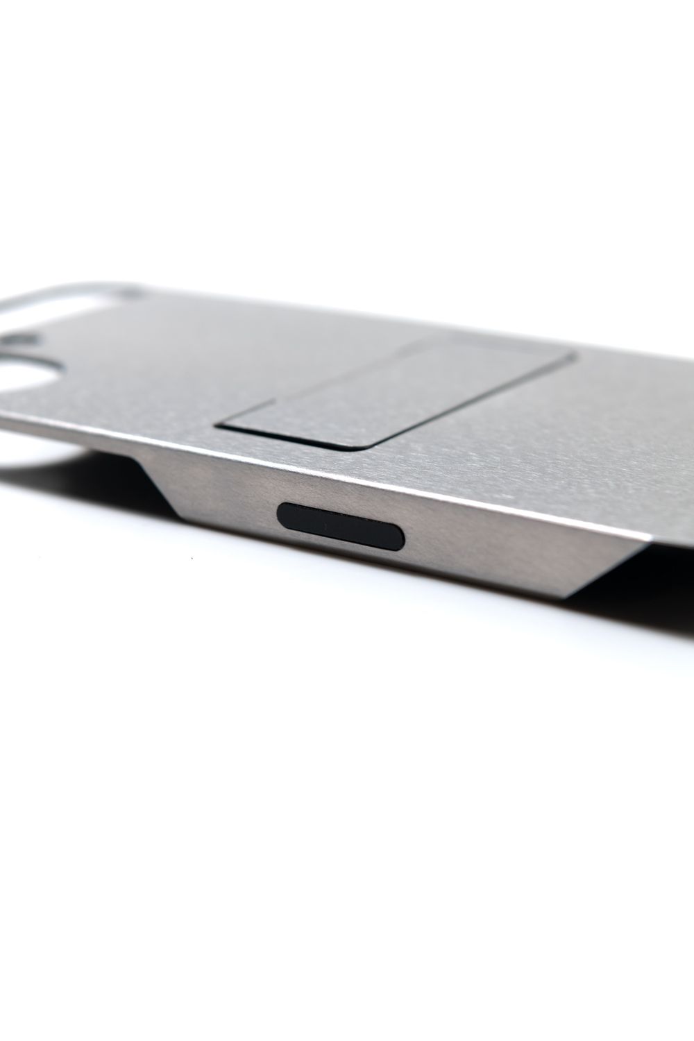 【iPhone16対応】FLAP series / STRAIGHT VIBRATION [ストレートバイブレーション] / スタンド付きiPhone16ケース