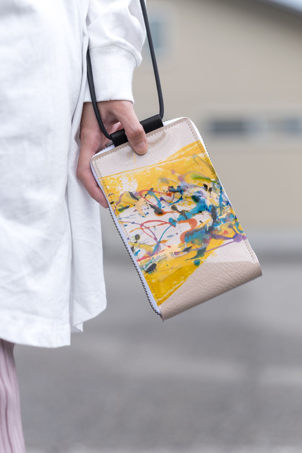 PAINT SHOULDER WALLET [NUME×BLACK CODE] / ペイントショルダーウォレット [ヌメ×ブラックコード]