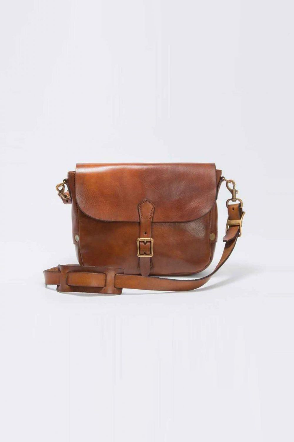 【26SS / 予約受付中】LEATHER POSTMAN SHOULDER BAG -SMALL (PLANE) | ショルダーバッグ (スモール) / 刻印なし
