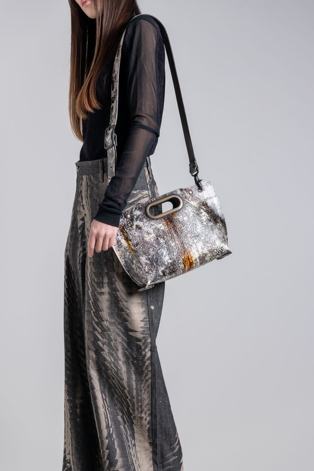 【ラスト1点】壁クラッチ／ショルダー M [都市型迷彩] / w25-03-uc