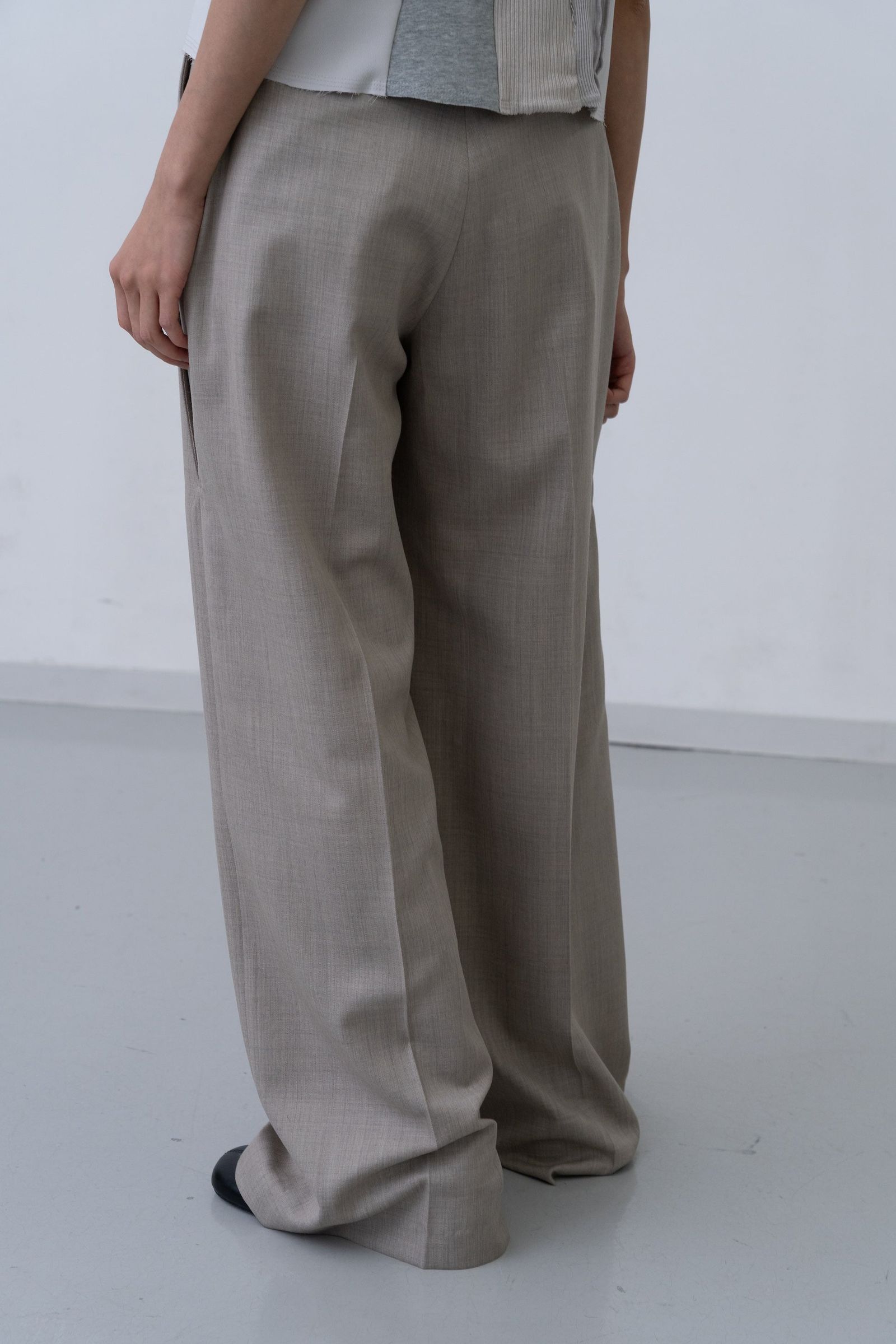 Layhak Sway Trousers [beige]
