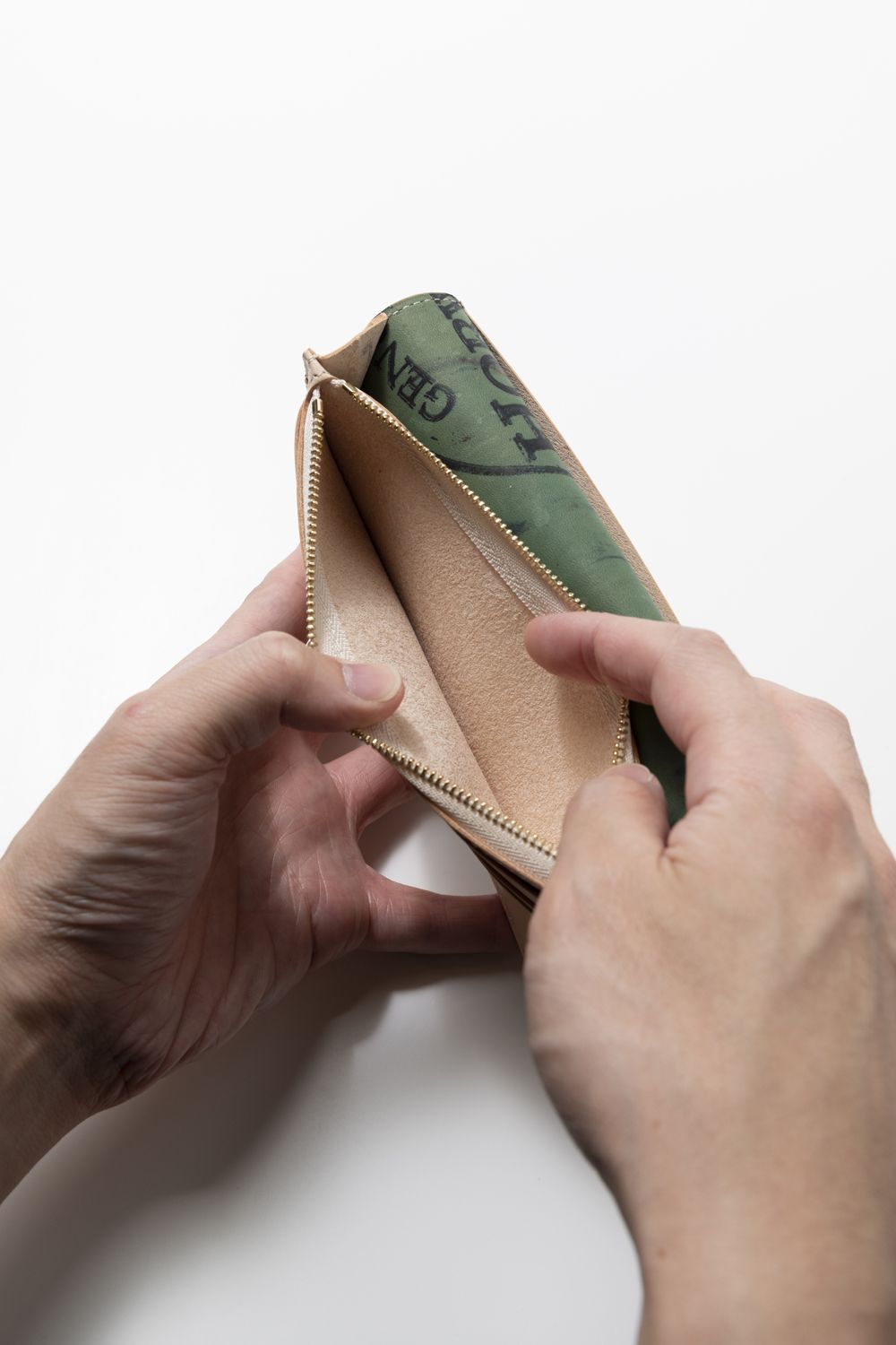 【25SS予約商品】シェルコードバンロングウォレット [ネイビー] / LEATHER GARRISON LONG WALLET [NAVY]