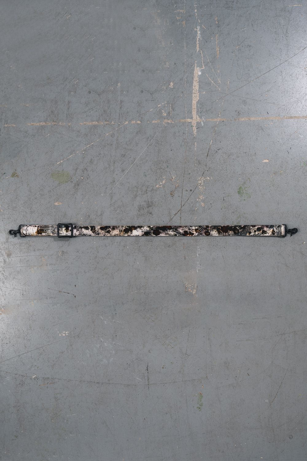 【お取り寄せ可能】レザーショルダーコード [都市型迷彩]