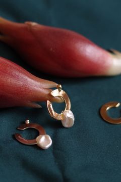 Logo"C.pearl" G / ロゴ シー パール ゴールド
