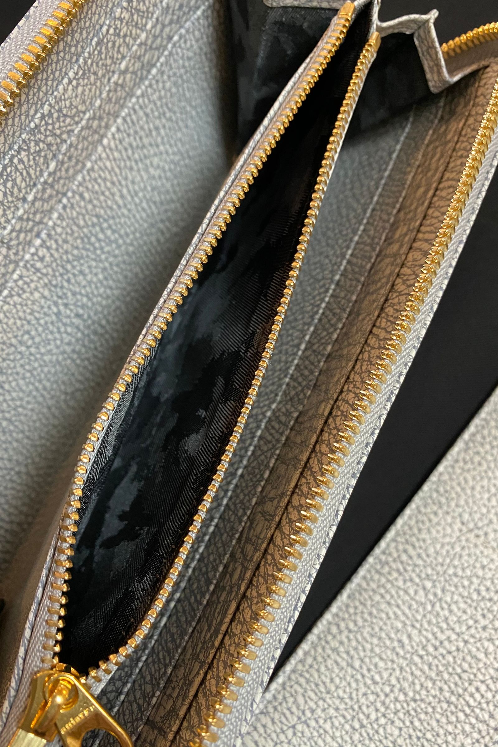 ラウンドL 長財布 Grind Leather / White 【aniary】