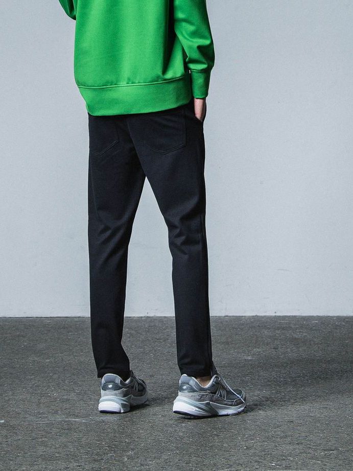 ERIC EASY PANTS セミルーズフィット パンツブラック
