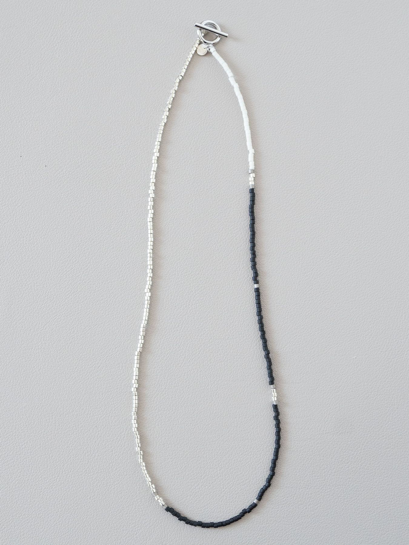 《予約品》 BEADS NECKLACE / ネックレス / ブラック・シルバー 【Iroquois.SENTI】