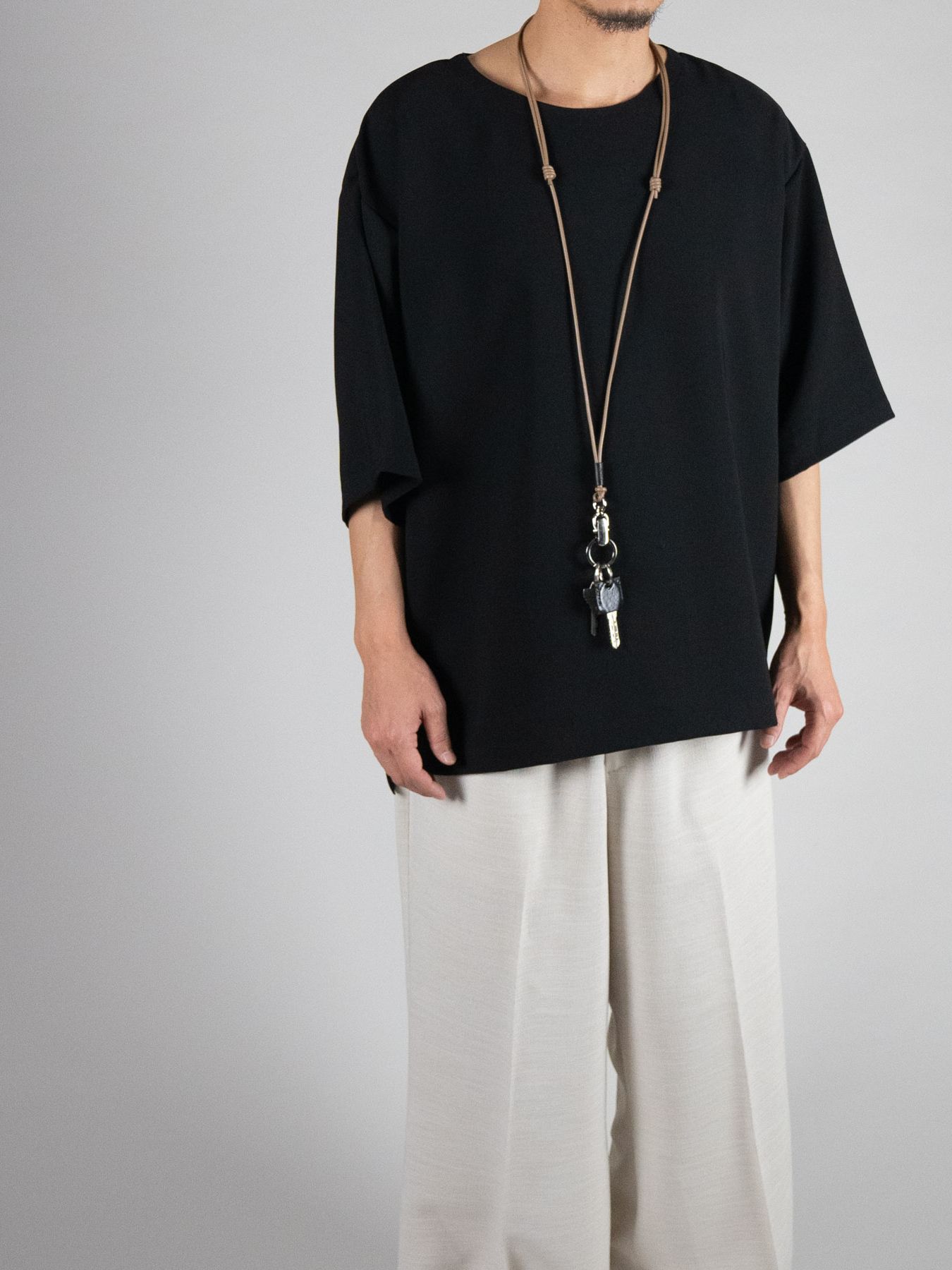《予約品》 CLIP LEATHER STRAP / クリップ式ネックストラップ / キャメル 【Iroquois.SENTI】